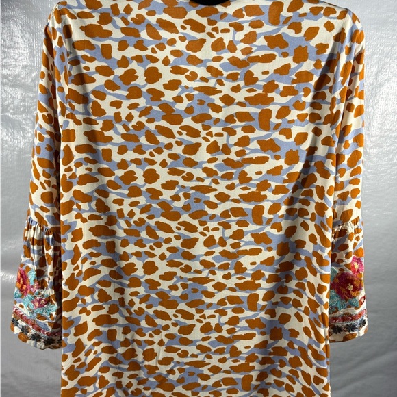 Chic Bohemian Floral Embroidered Top - Multicolor - Picture 4 of 5